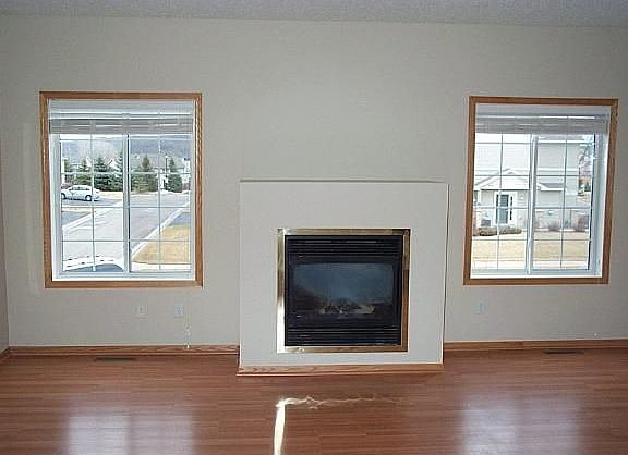 3rd image of 6517 Merrimac Ln N