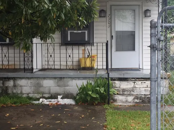 7911 Mercier St, New Orleans, LA 70128