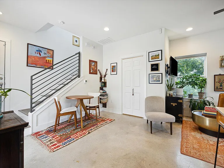 5006 Baker St #B — Photo 4