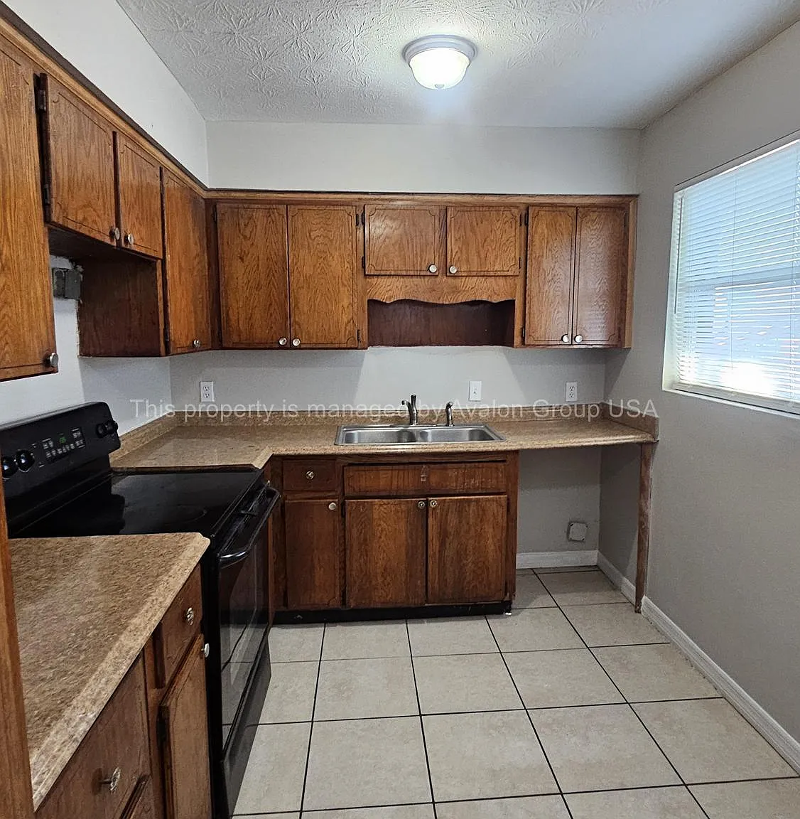 4 bed, 1572 sqft, $1,395 — Photo 4