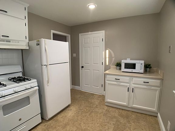 4th image of 1003 NE 67th Pl