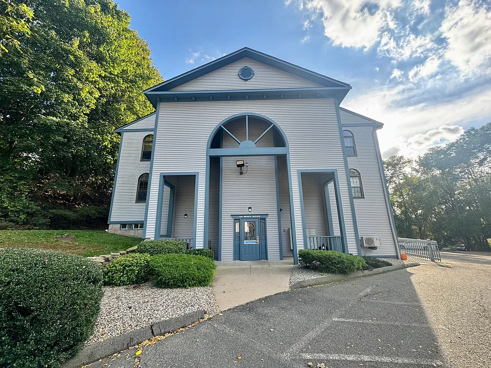 24 West Rd #8