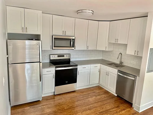 850 W Margate Ter #400 Photo 1