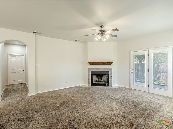 5th image of 3814 Whispering Oaks