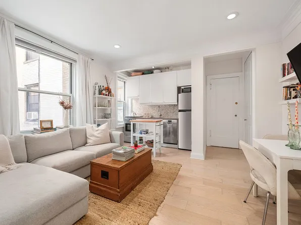 59 Pineapple St APT 2L, Brooklyn, NY 11201