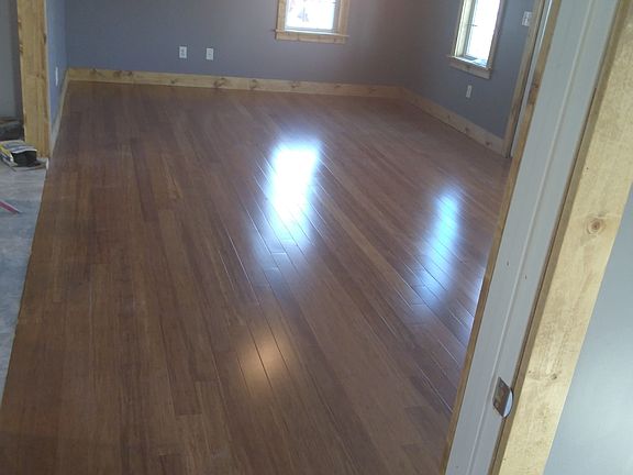 3rd image of 301 Railroad Ave