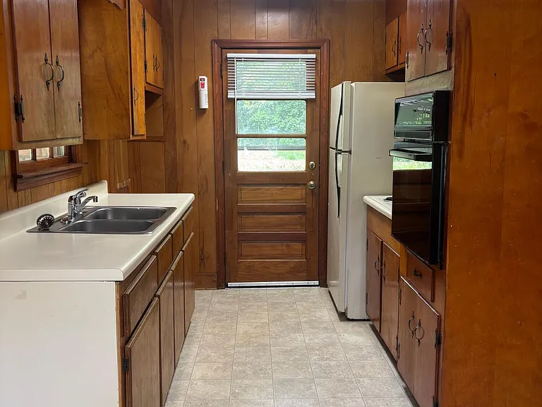 2426 Peach Orchard Rd — Photo 9