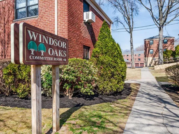 74-27 220th St. #121-A1, Oakland Gardens, NY 11364