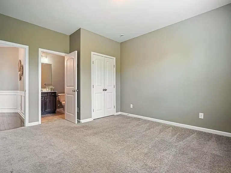 7910 Bristol Valley Dr — Photo 21