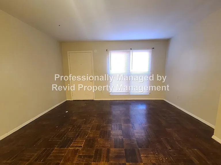 1280 Harbert Ave. — Photo 12