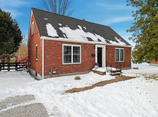 525 Fenwick Dr, New Albany, IN 47150