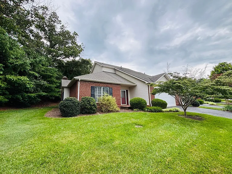 1104 Caldwell Dr — Photo 26