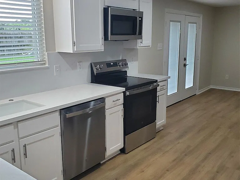 2514 Windswept Dr — Photo 11