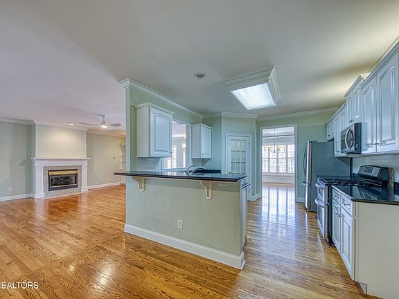 5th image of 5301 Windingbrooke Ln
