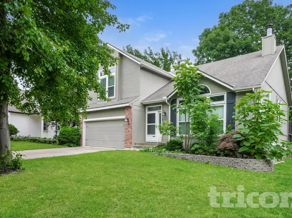 12417 S Albervan St, Olathe, KS 66062