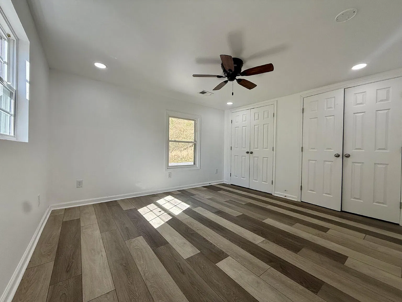2 bed, 2.0 bath, 1000 sqft, $1,600 — Photo 4