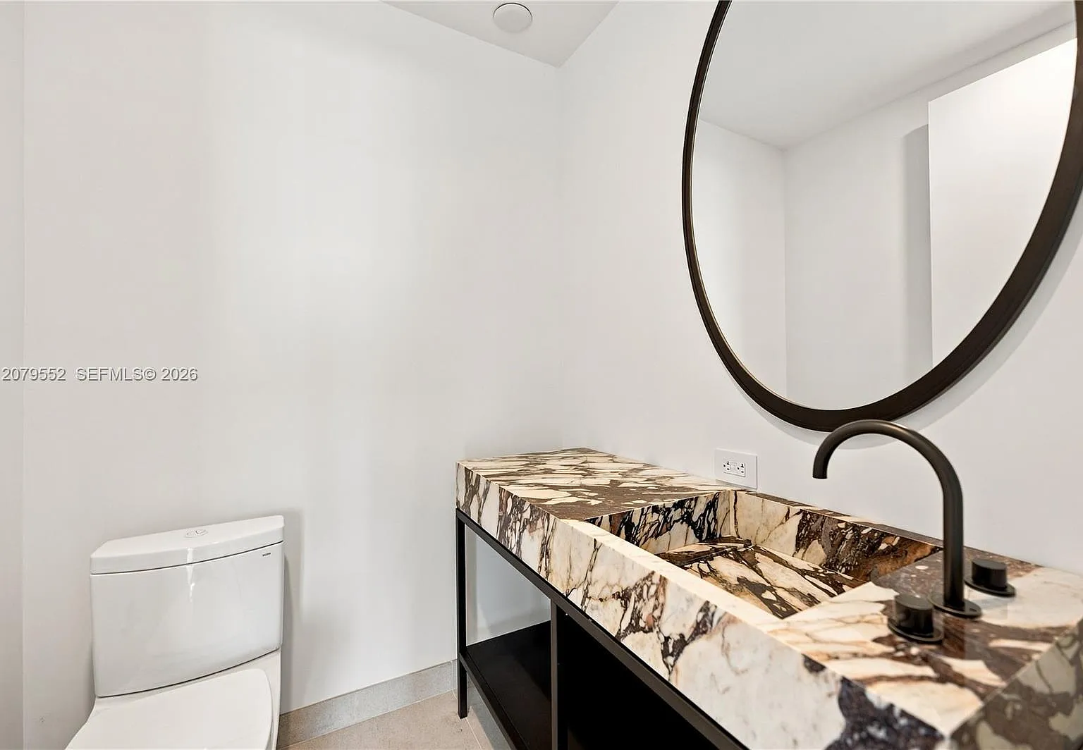 3 bed, 3.5 bath, 1470 sqft, $11,000 — Photo 4