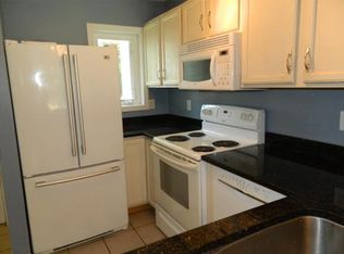 209 Pearl St APT 6, Essex Junction, VT 05452