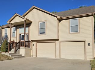 1409 NE Amanda Jean Way, Grain Valley, MO 64029