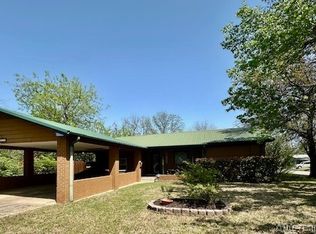 1620 Chickasaw Blvd, Ardmore, OK 73401