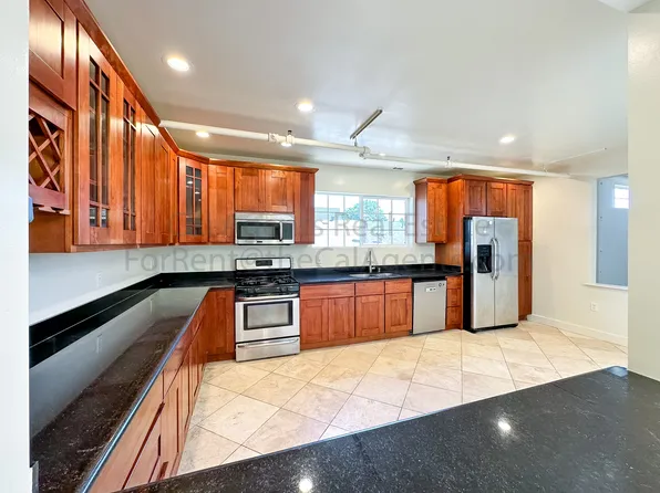 2842 Adeline St APT 7, Oakland, CA 94608