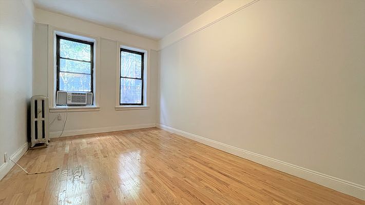 1st image of 300 Fort Washington Ave #K4