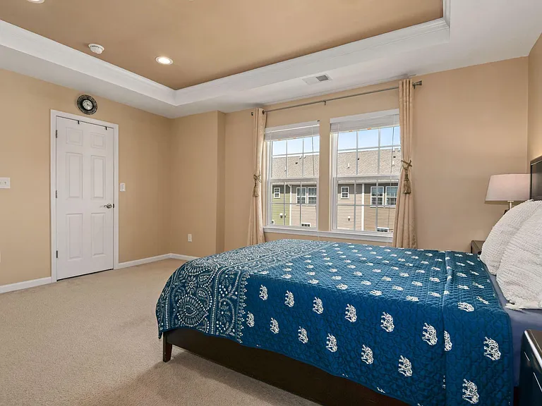 44 Truman Dr — Photo 29