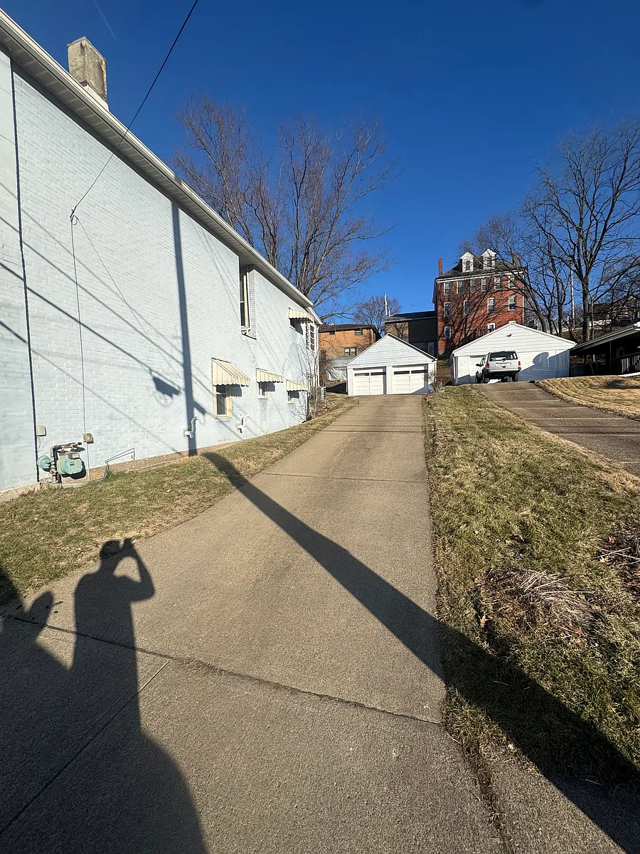 Building Photo - 210 Cavitt Ave #1