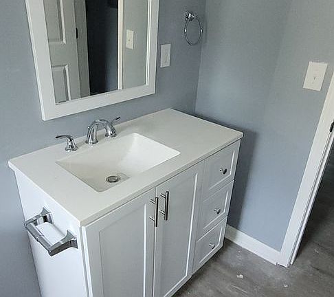 3rd image of 700-706 N 70th St #700