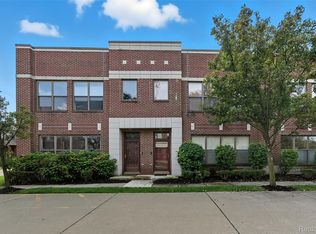 54 W Bethune St #44, Detroit, MI 48202