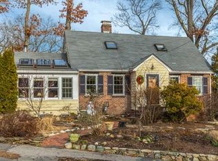 23 Oakhurst Cir, Needham, MA 02492