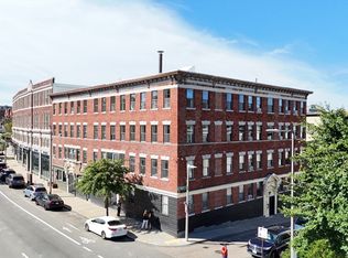 4 Hamlet St, Boston, MA 02125