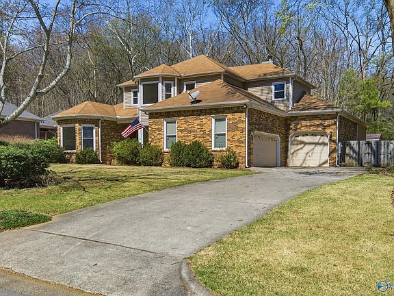 2nd image of 137 Oakhurst Dr