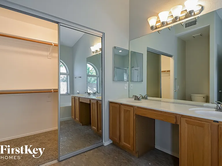 7640 W Summer Sky Dr — Photo 9