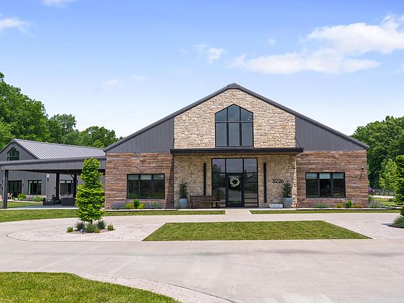 2nd image of 3226 Bean Oller Rd