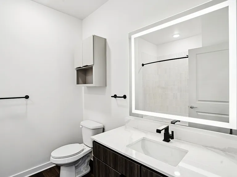 The Pullman Luxury Apartments — Photo 80
