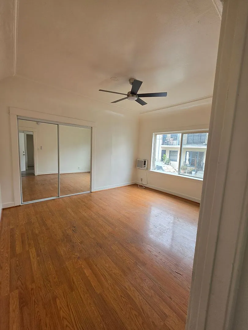 2110 S Bonsallo Ave — Photo 4