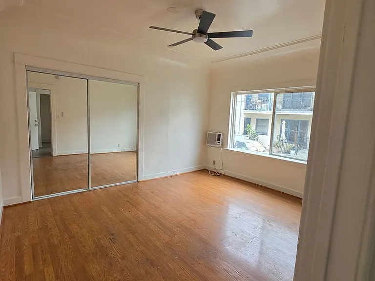 2110 S Bonsallo Ave — Photo 4
