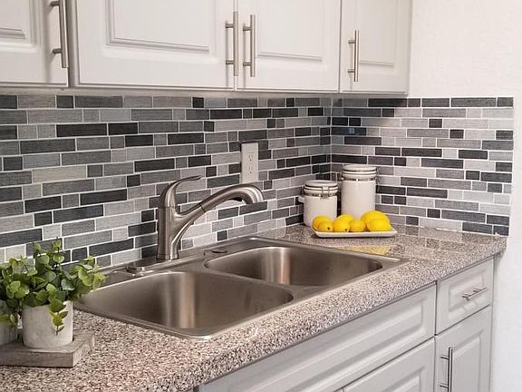 4th image of 3941 NE 3rd Ave #4106