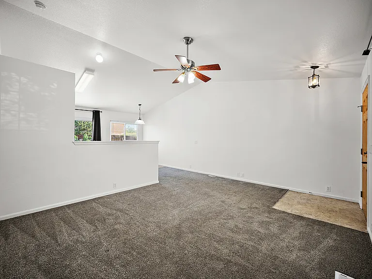 1355 Lords Hill Dr — Photo 7