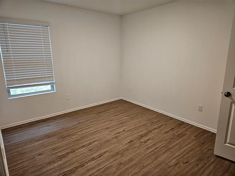 18930 Sorento Bay Ln — Photo 5
