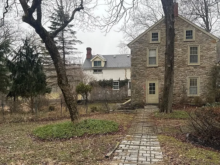 3686 Lower Saucon Rd — Photo 3