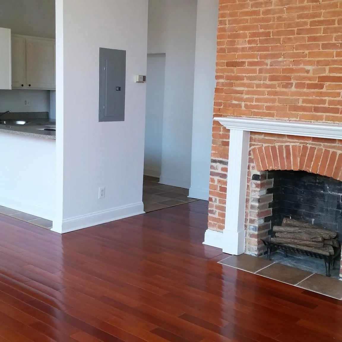 1035 N Calvert St — Photo 3