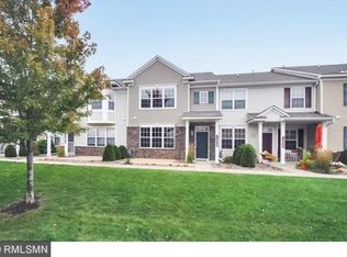 11003 Oak Grove Cir UNIT D, Woodbury, MN 55129