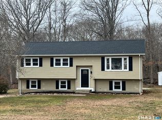 38 Deer Ridge Road, Stonington, CT 06378