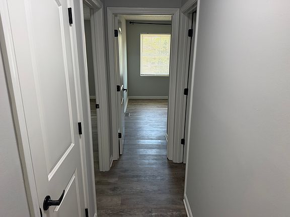 5th image of 4816 Lady Jane Ave