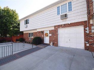 78-06 69th Rd, Middle Village, NY 11379