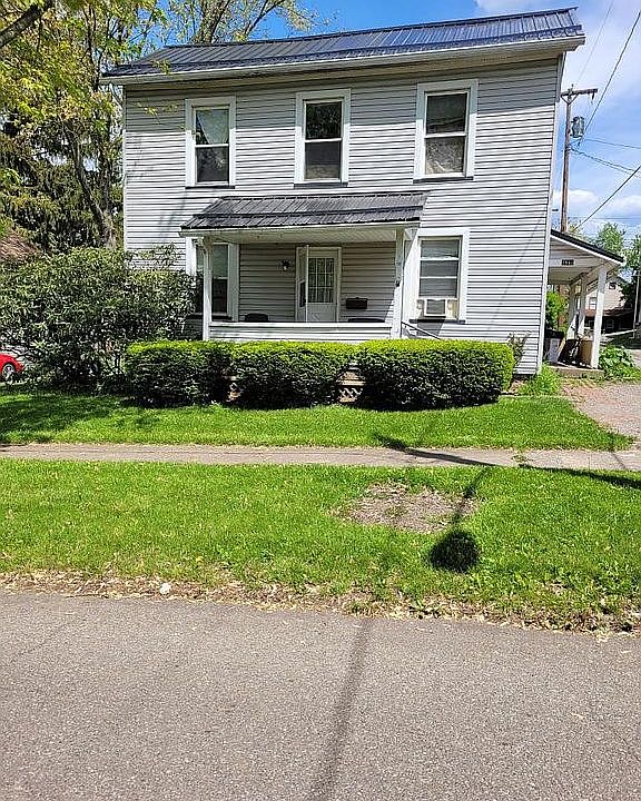 2nd image of 184 E 4th St