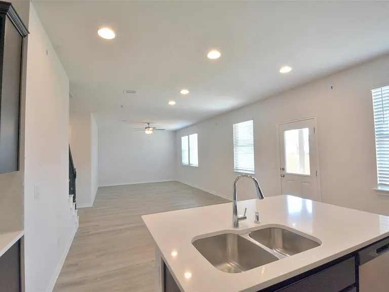 349 Capstone Rd — Photo 6
