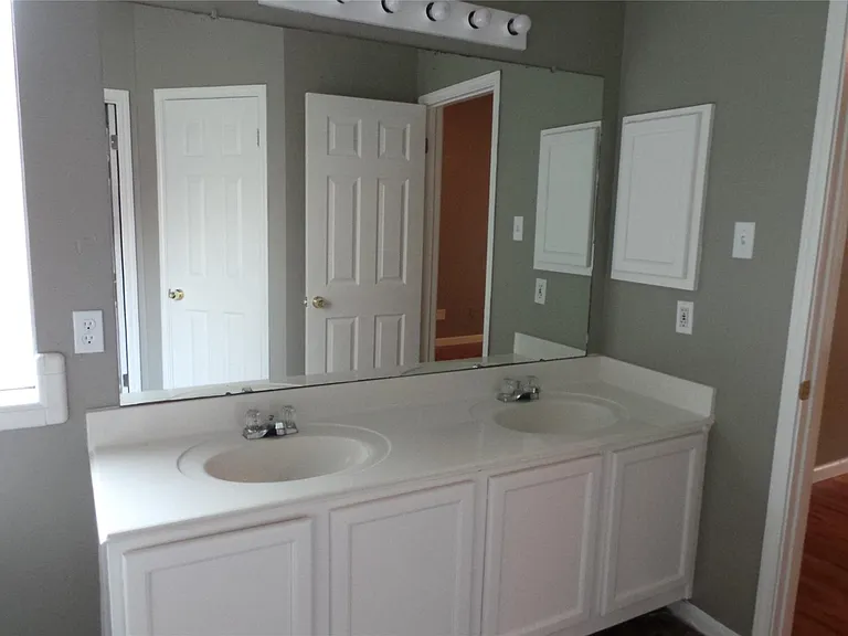 4918 Sterling Xing — Photo 12